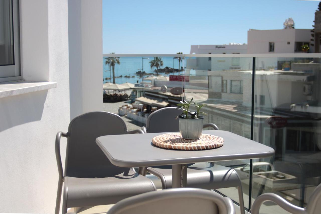 Phaedrus Living: Seaside Luxury Flat Lighthouse 67 Lägenhet Paphos Exteriör bild
